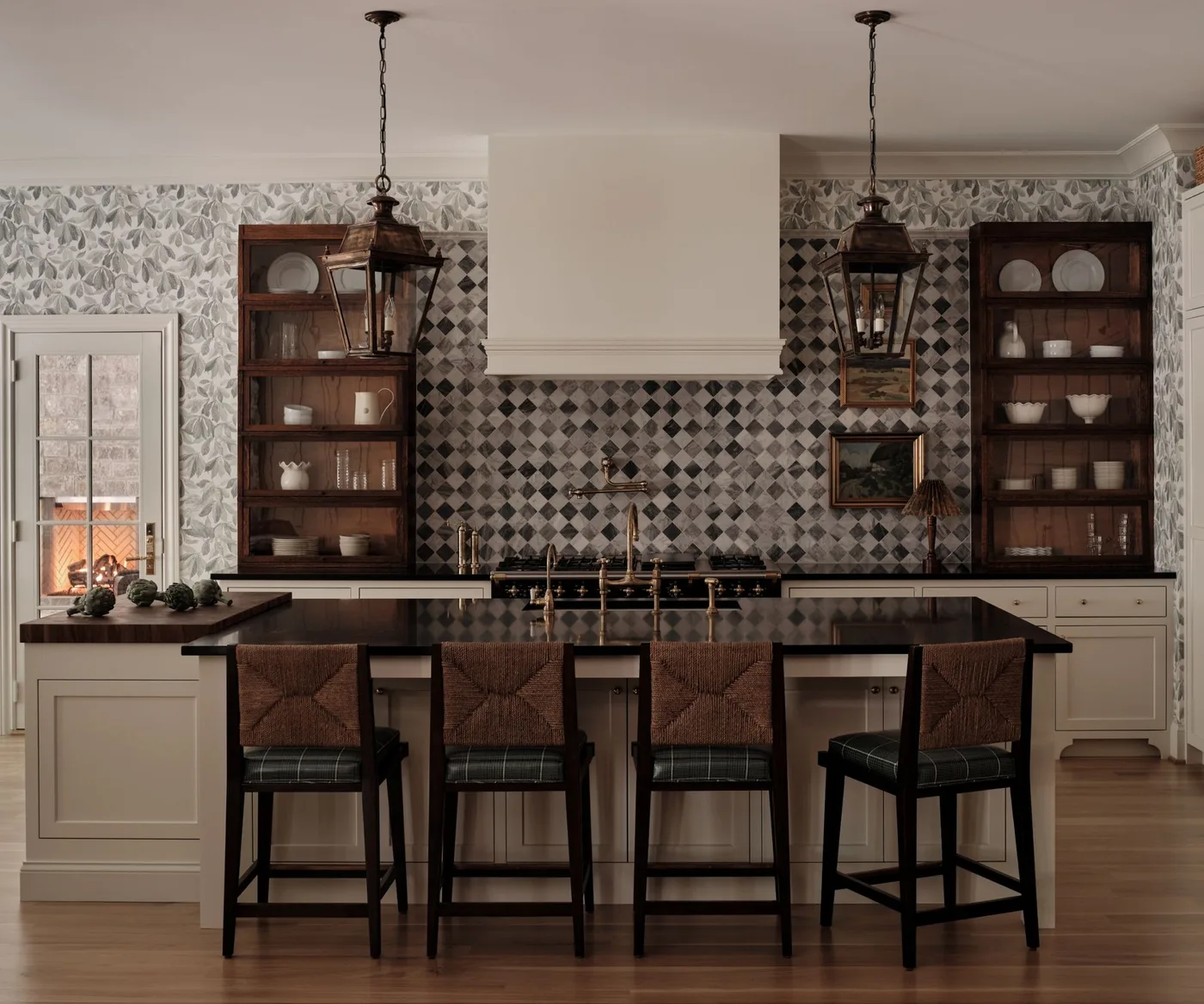 Classic kitchen with dark wooden glass-front cupboards and a diamond patterned backsplash surrounding the pale central hood.